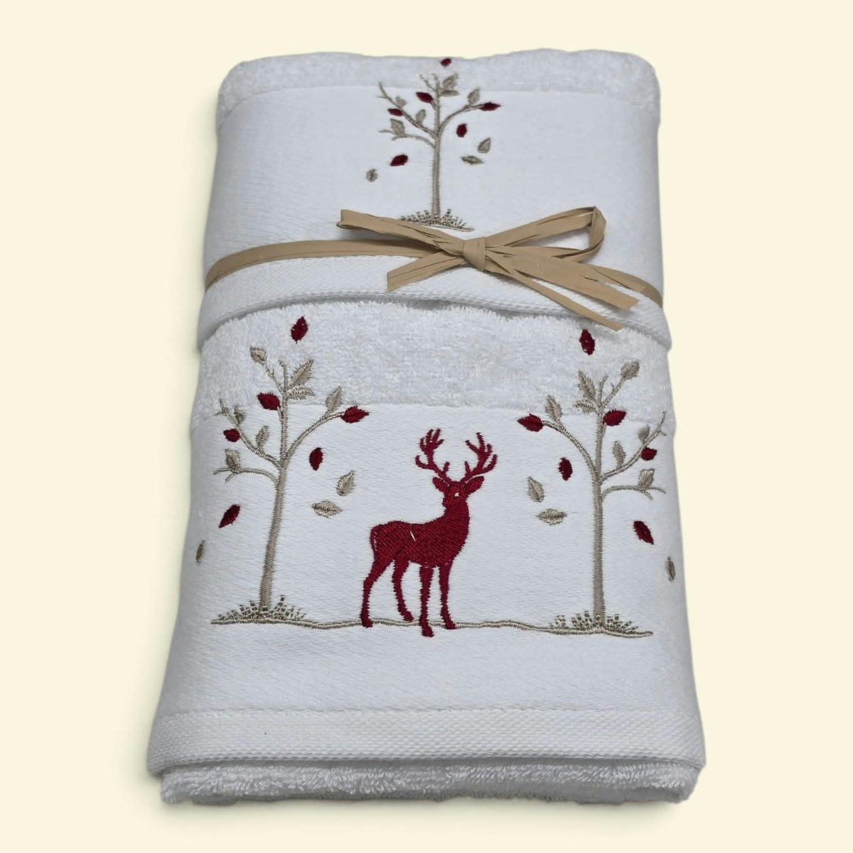 Set asciugamani 1+1 con balza ricamo cervo montagna – Cotone 380 g/m²