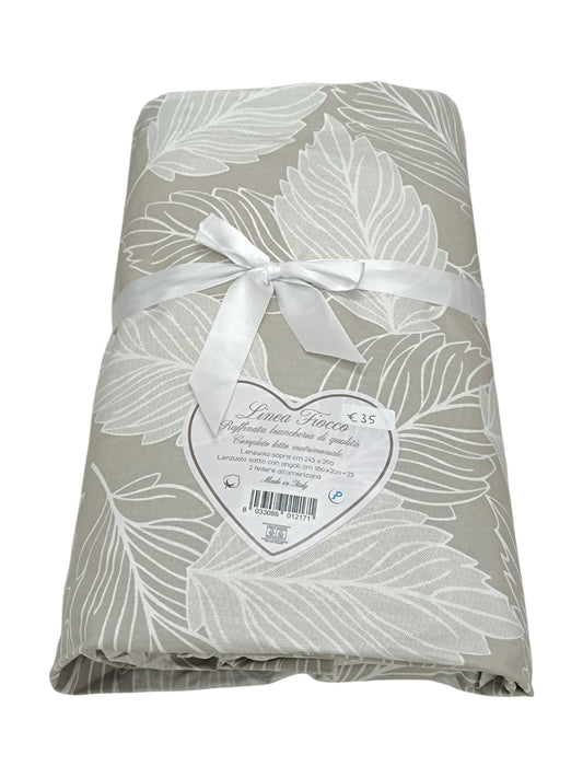 Completo letto matrimoniale made in Italy Linea Fiocco lenzuola cotone foglie beige