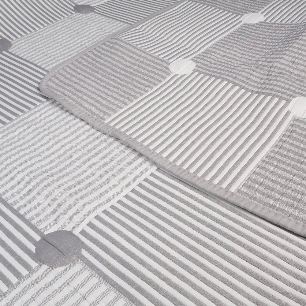 Copriletto Trapuntato Jacquard Doubleface Quadrato Pois – Matrimoniale 260x260