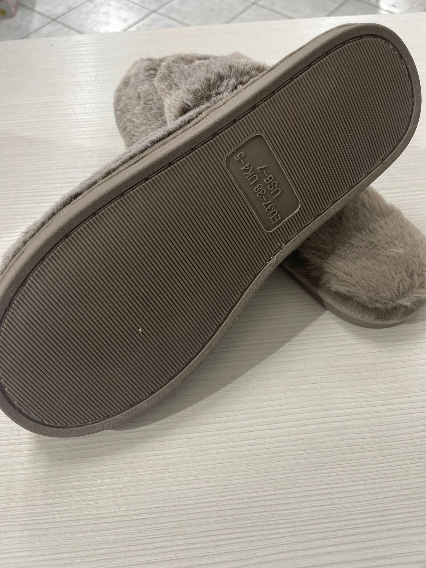 Ciabatte Donna Peluche Grigie con Ricamo Elegante elfi - Pantofole Aperte
